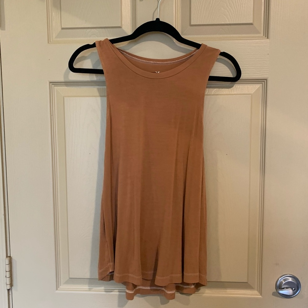 AMERICAN EAGLE TANK TOPS